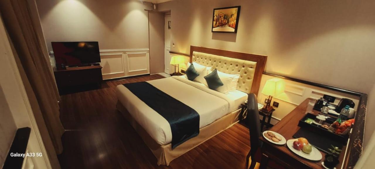 Отель Nambiar Club Bellezea Kammasandra Экстерьер фото