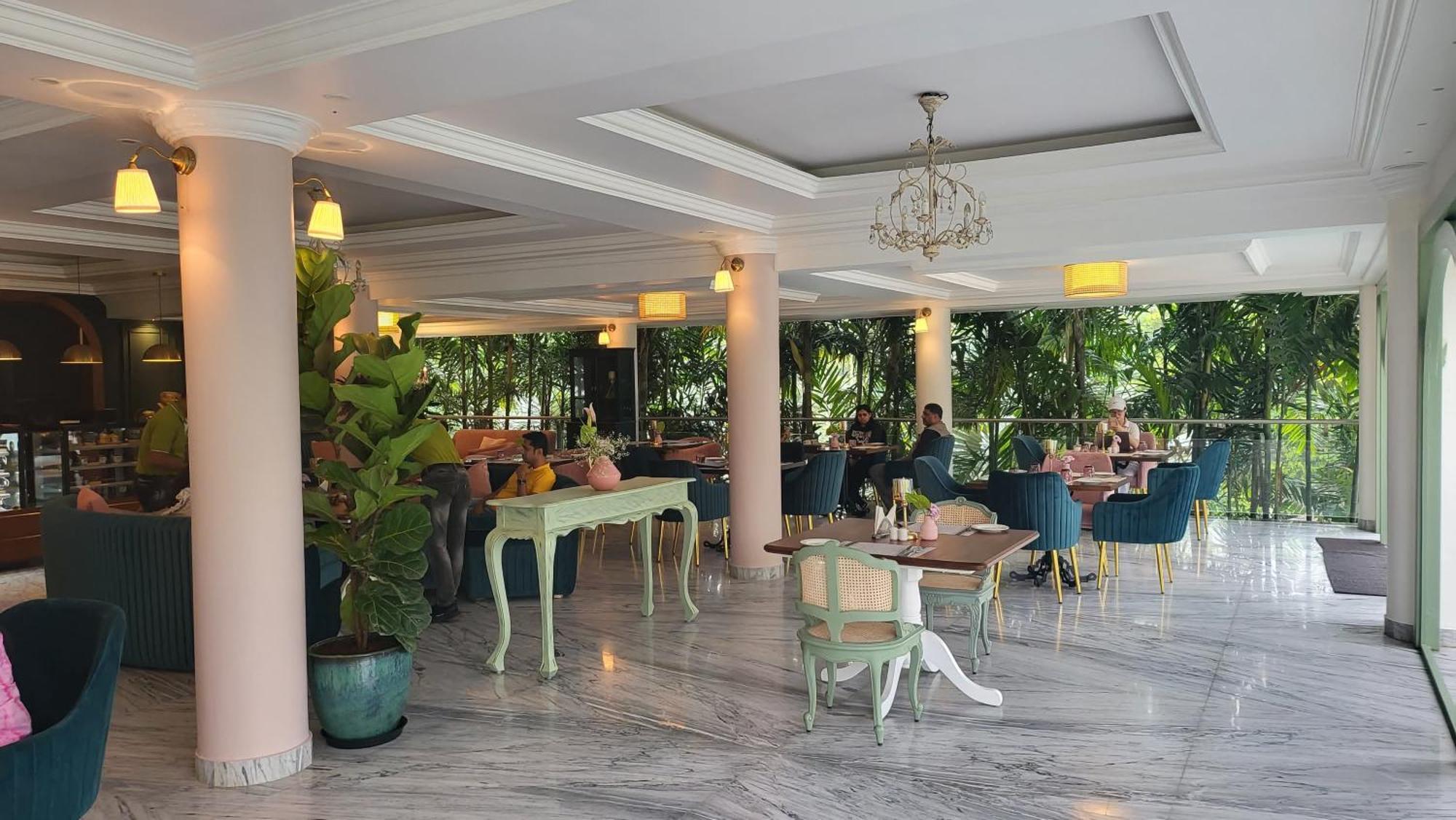 Отель Nambiar Club Bellezea Kammasandra Экстерьер фото